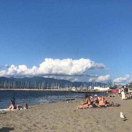 Heart Of Kitsilano Area,5 Mins Walk To Kits Beach,No Share With Other People Stay Vancouver Esterno foto